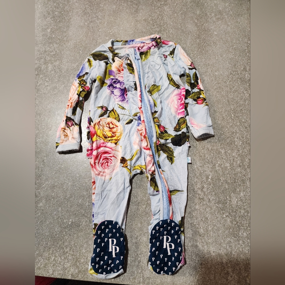 Posh Peanut Country Rose ruffel Footie